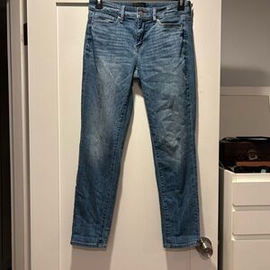 White House Black Market Classic Women's Light Blue Straight-Leg Jeans